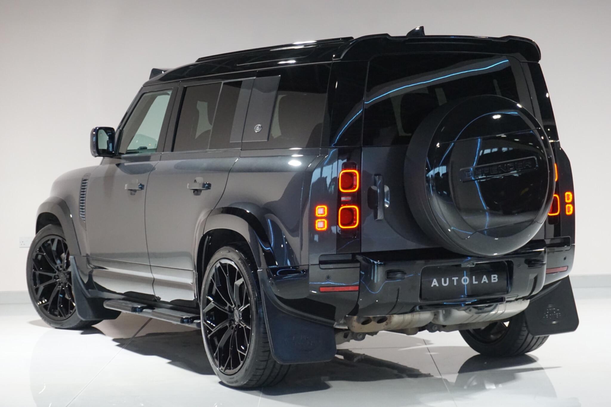 Land Rover Defender 110 3.0 D300 MHEV X-Dynamic HSE SUV 5dr Diesel Auto 4WD Euro 6 (s/s) (300 ps)